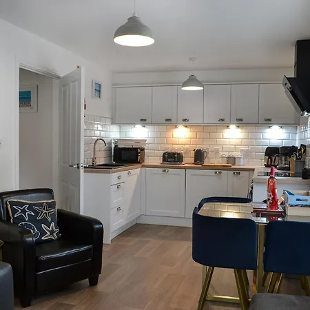 Sunrise Cove Apartment *